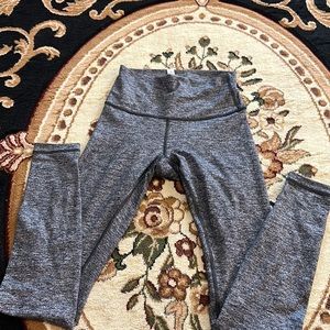 Size 4 25” space gray align legging